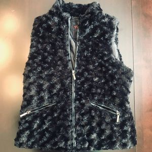 Girls Faux Fur Yoki New York Vest. Never worn.